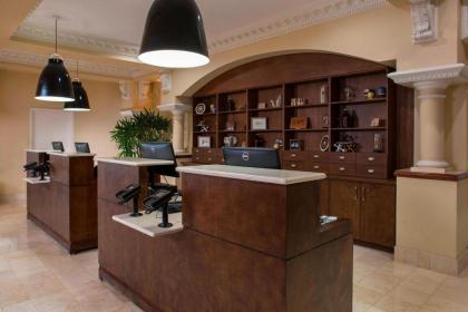 Four Points by Sheraton Suites Tampa Airport Westshore - image 2
